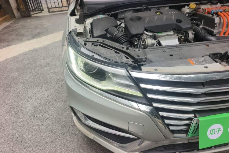 Used Roewe i6 New Energy 2017 45T Hybrid Connect & Smart Enjoyment Edition Right Front Headlight
