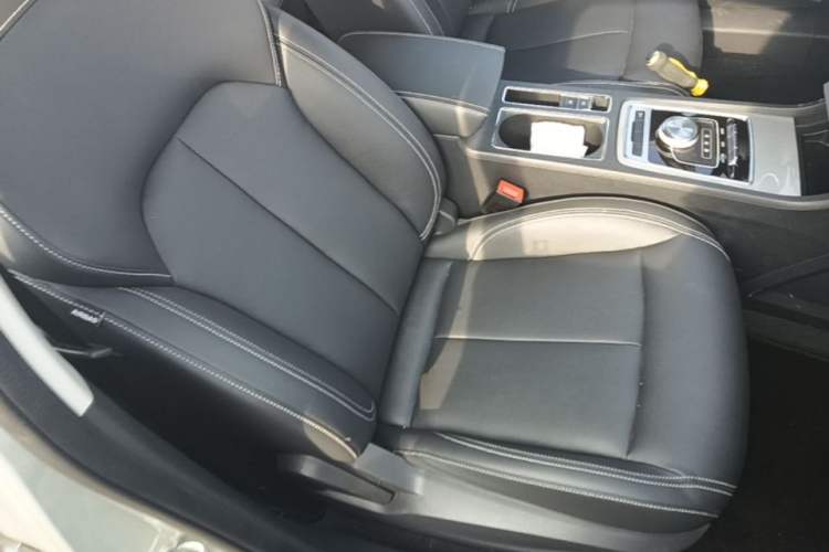 Used Roewe i6 New Energy 2017 45T Hybrid Connect & Smart Enjoyment Edition Right Front Seat