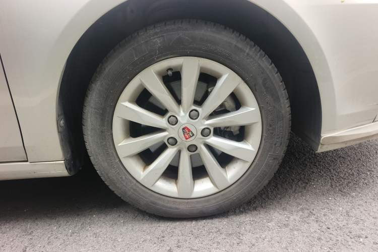 Used Roewe i6 New Energy 2017 45T Hybrid Connect & Smart Enjoyment Edition Right Front Wheel Hub