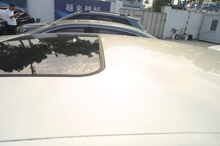 Used Roewe i6 New Energy 2017 45T Hybrid Connect & Smart Enjoyment Edition Roof