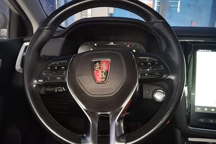 Used Roewe i6 New Energy 2017 45T Hybrid Connect & Smart Enjoyment Edition Steering Wheel