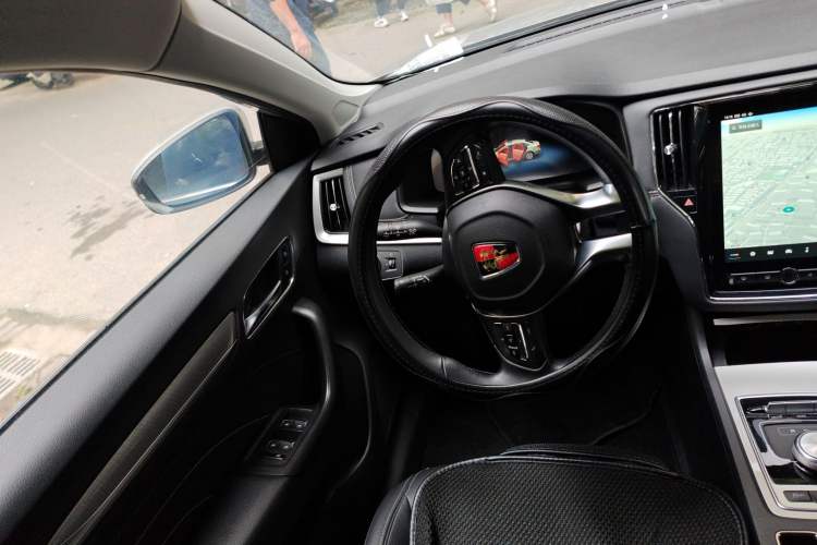 Used Roewe i6 New Energy 2017 45T Hybrid Connect & Smart Enjoyment Edition Steering Wheel