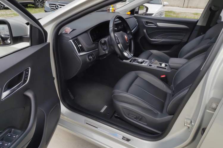 Used Roewe i6 New Energy 2017 45T Hybrid Connect & Smart Enjoyment Edition Driver Seat