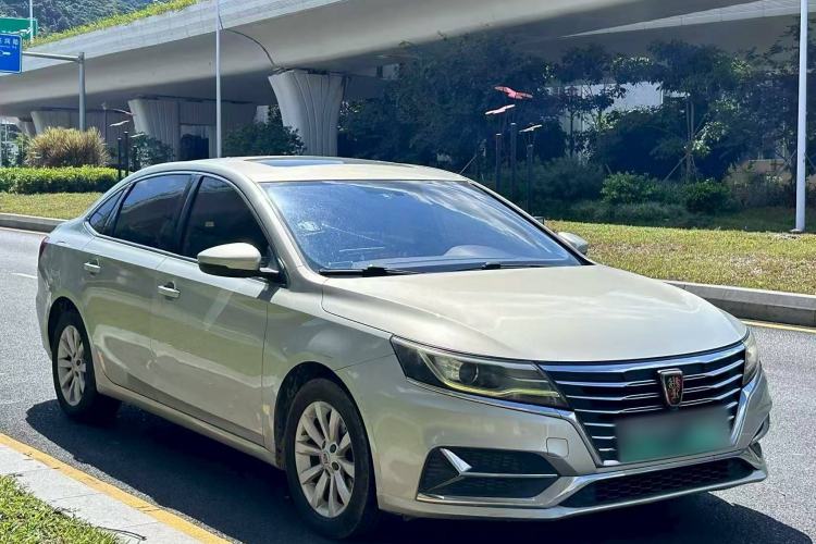 Used Roewe i6 New Energy 2017 45T Hybrid Connect & Smart Enjoyment Edition Exterior 2