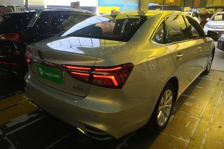 Used Roewe i6 New Energy 2017 45T Hybrid Connect & Smart Enjoyment Edition Exterior 5