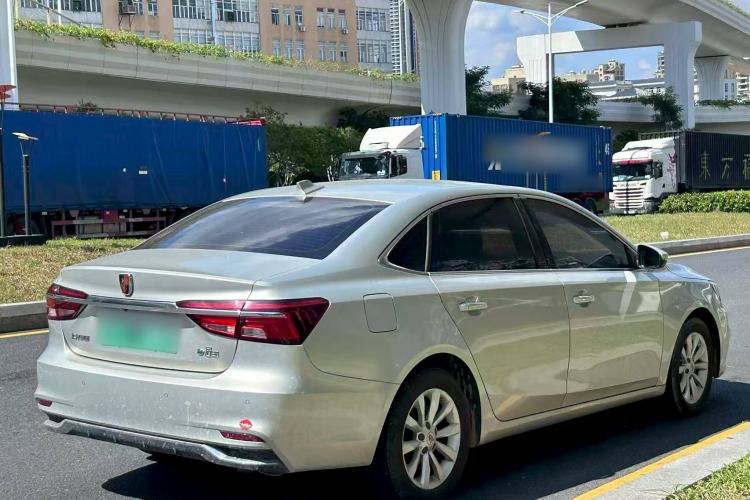 Used Roewe i6 New Energy 2017 45T Hybrid Connect & Smart Enjoyment Edition Exterior 6