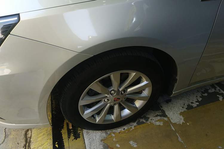 Used Roewe i6 New Energy 2017 45T Hybrid Connect & Smart Enjoyment Edition Exterior 7