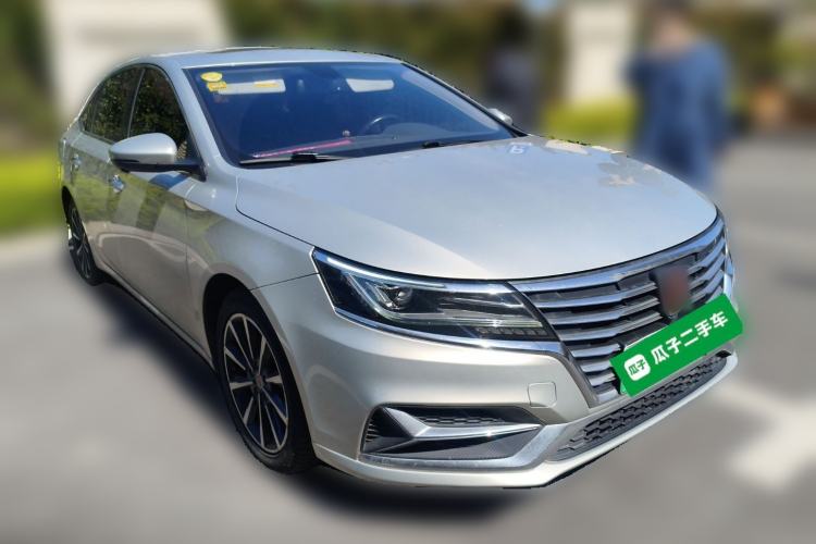 Used Roewe i6 New Energy 2017 45T Hybrid Connective Smart Luxury Edition Front Right 45 Deg