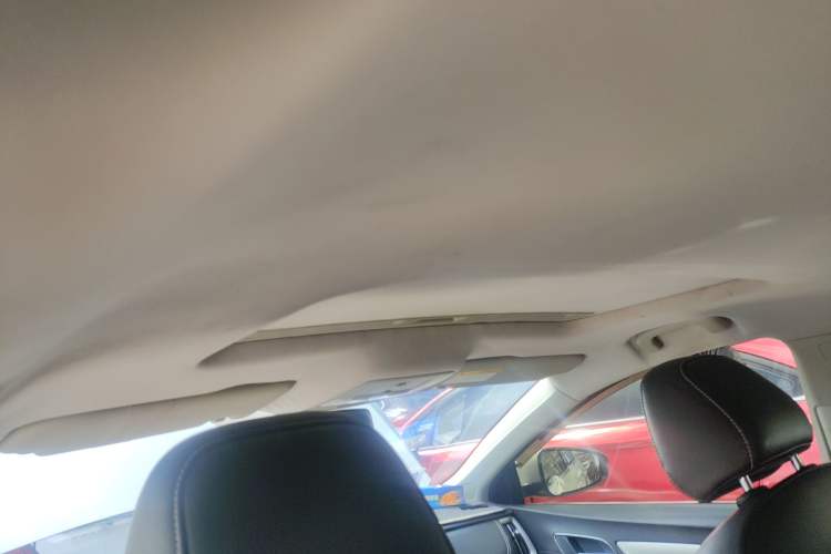 Used Roewe i6 New Energy 2017 45T Hybrid Connect & Smart Enjoyment Edition Headliner