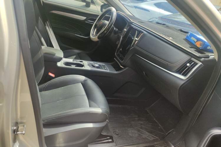 Used Roewe i6 New Energy 2017 45T Hybrid Connect & Smart Enjoyment Edition Right Front Seat