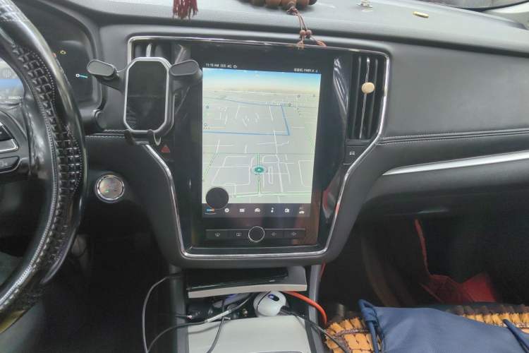 Used Roewe i6 New Energy 2017 45T Hybrid Connect & Smart Enjoyment Edition Audio And AC Panel