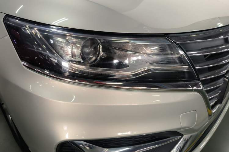 Used Roewe i6 New Energy 2017 45T Hybrid Connect & Smart Enjoyment Edition Exterior 5