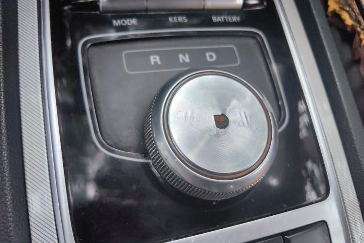 Used Roewe i6 New Energy 2017 45T Hybrid Connect & Smart Enjoyment Edition Gear Lever