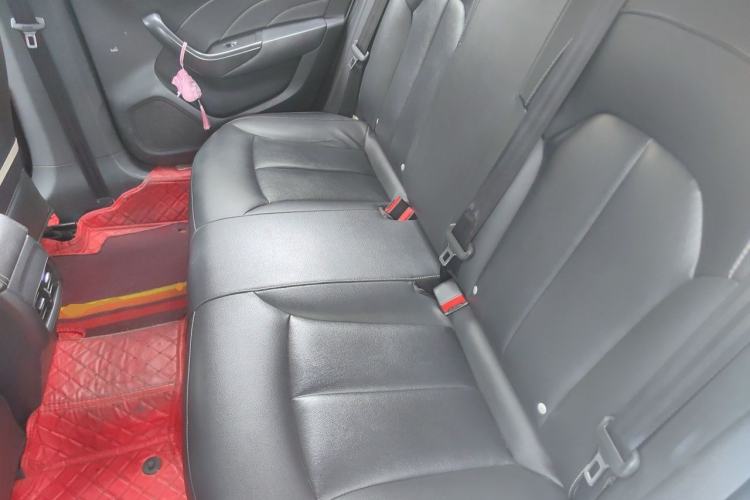 Used Roewe i6 New Energy 2017 45T Hybrid Connect & Smart Enjoyment Edition Left Rear Seat
