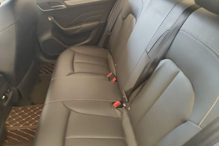 Used Roewe i6 New Energy 2017 45T Hybrid Connect & Smart Enjoyment Edition Left Rear Seat