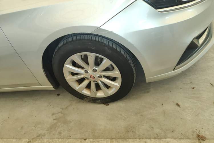 Used Roewe i6 New Energy 2017 45T Hybrid Connect & Smart Enjoyment Edition Right Front Wheel Hub