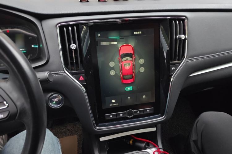 Used Roewe i6 New Energy 2017 45T Hybrid Connective Smart Luxury Edition Audio And AC Panel