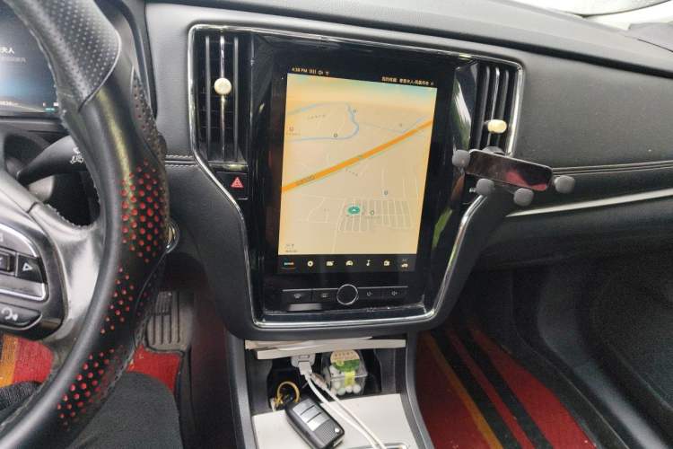 Used Roewe i6 New Energy 2017 45T Hybrid Connect & Smart Enjoyment Edition Audio And AC Panel