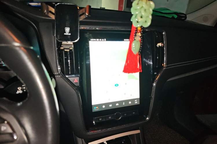 Used Roewe i6 New Energy 2017 45T Hybrid Connect & Smart Enjoyment Edition Audio And AC Panel