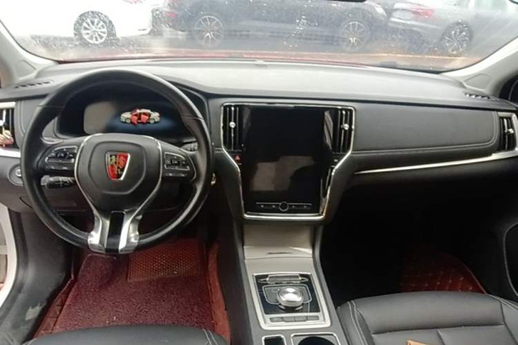 Used Roewe i6 New Energy 2017 45T Hybrid Connect & Smart Enjoyment Edition Center Console