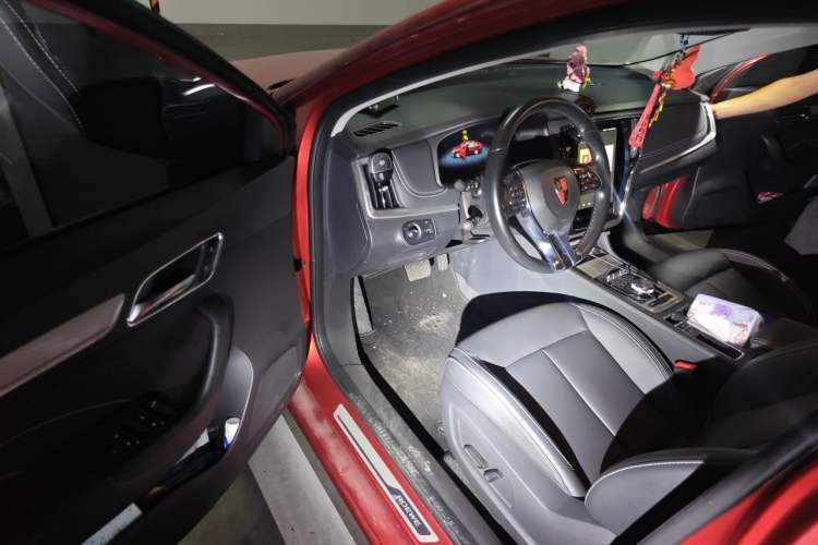 Used Roewe i6 New Energy 2017 45T Hybrid Connect & Smart Enjoyment Edition Driver Seat