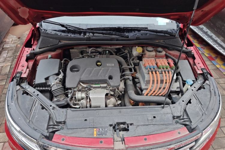 Used Roewe i6 New Energy 2017 45T Hybrid Connective Smart Luxury Edition Engine Bay
