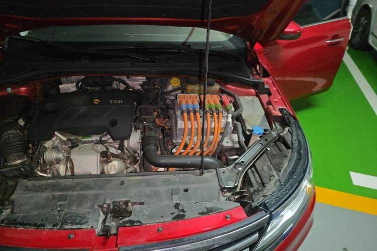 Used Roewe i6 New Energy 2017 45T Hybrid Connect & Smart Enjoyment Edition Engine Bay Left