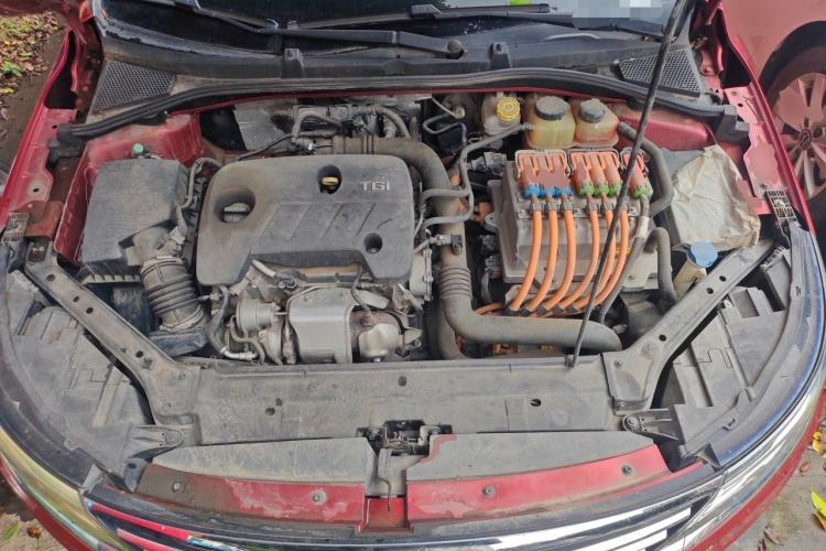 Used Roewe i6 New Energy 2017 45T Hybrid Connect & Smart Enjoyment Edition Engine Bay