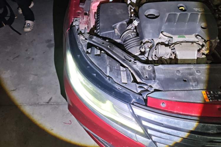 Used Roewe i6 New Energy 2017 45T Hybrid Connect & Smart Enjoyment Edition Engine Bay Right