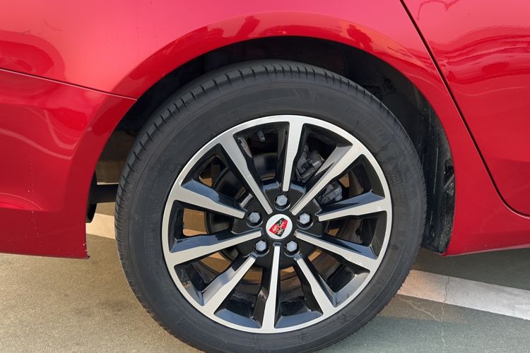 Used Roewe i6 New Energy 2017 45T Hybrid Connective Smart Luxury Edition Exterior 10