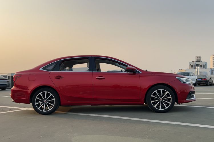 Used Roewe i6 New Energy 2017 45T Hybrid Connective Smart Luxury Edition Exterior 2