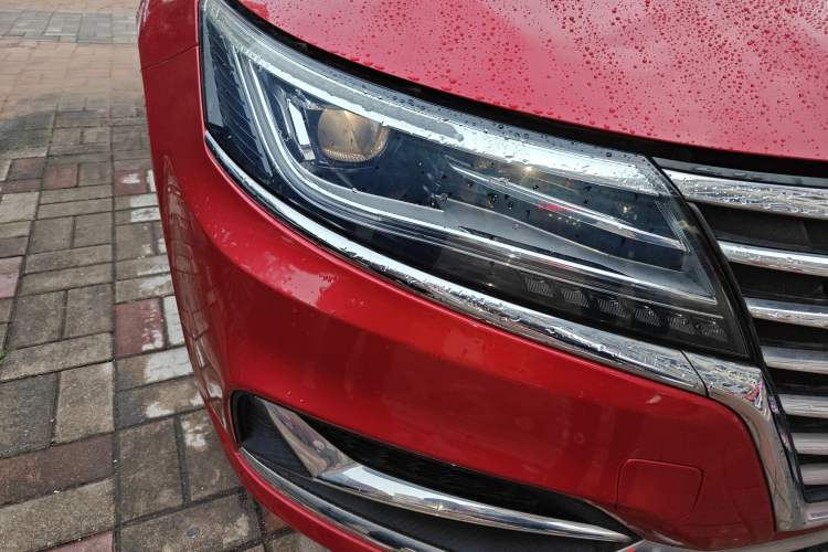 Used Roewe i6 New Energy 2017 45T Hybrid Connective Smart Luxury Edition Exterior 6