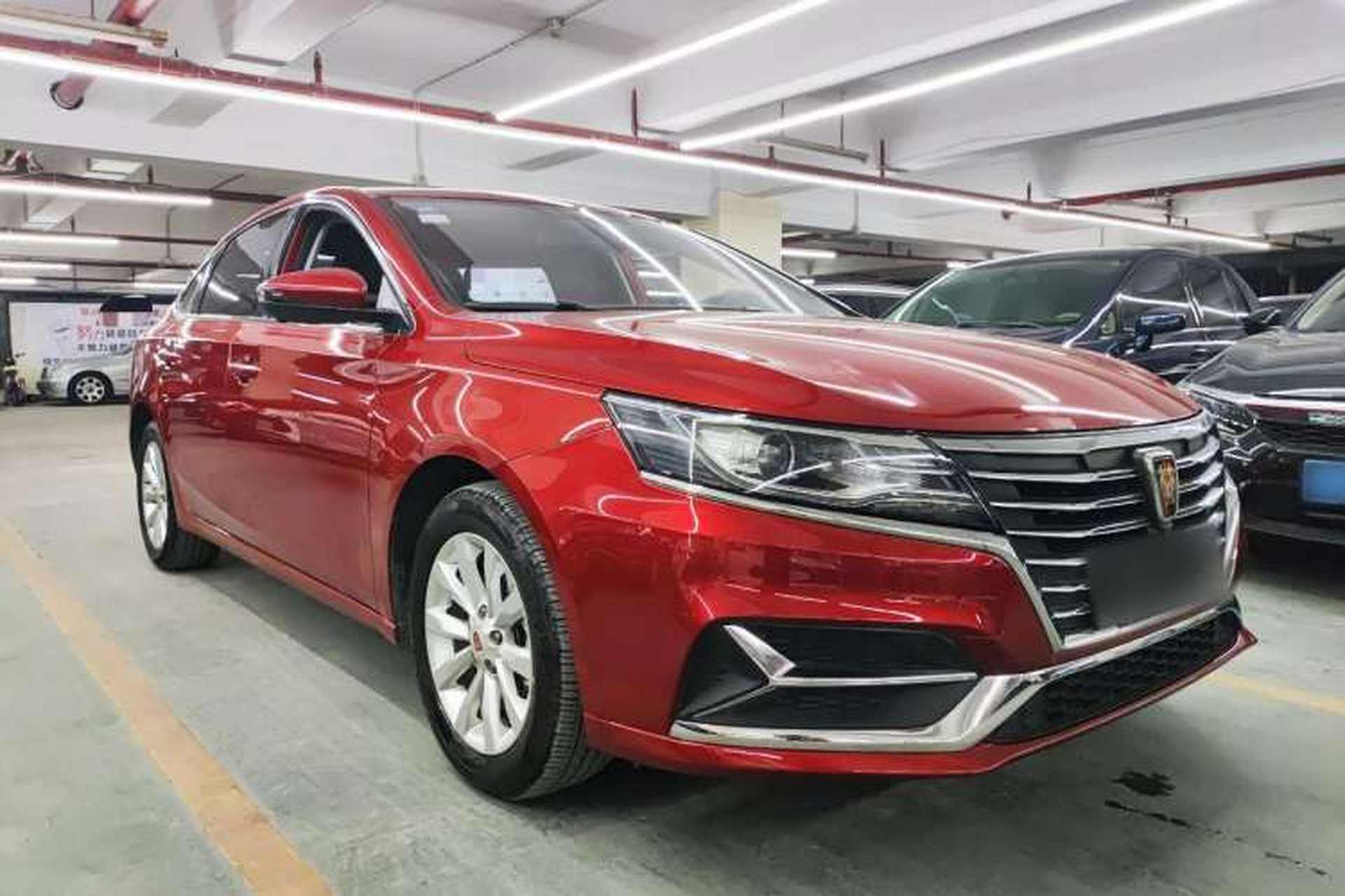 Used Roewe i6 New Energy 2017 45T Hybrid Connect & Smart Enjoyment Edition Front Right 45 Deg