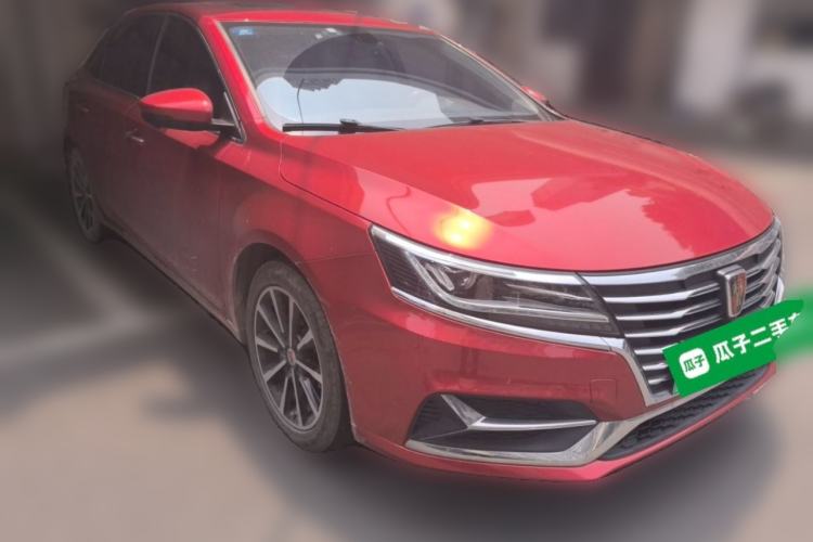Used Roewe i6 New Energy 2017 45T Hybrid Connective Smart Luxury Edition Front Right 45 Deg