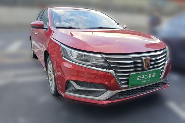 Used Roewe i6 New Energy 2017 45T Hybrid Connect & Smart Enjoyment Edition Front Right 45 Deg
