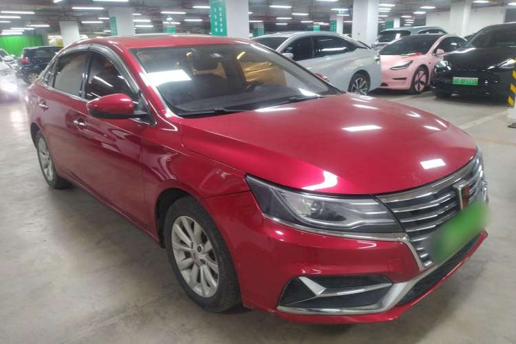 Used Roewe i6 New Energy 2017 45T Hybrid Connect & Smart Enjoyment Edition Front Right 45 Deg