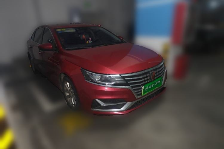Used Roewe i6 New Energy 2017 45T Hybrid Connect & Smart Enjoyment Edition Front Right 45 Deg