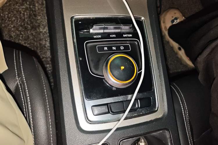 Used Roewe i6 New Energy 2017 45T Hybrid Connect & Smart Enjoyment Edition Gear Lever