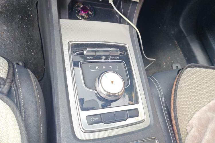 Used Roewe i6 New Energy 2017 45T Hybrid Connect & Smart Enjoyment Edition Gear Lever