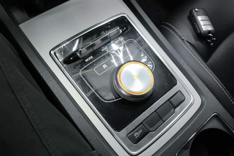Used Roewe i6 New Energy 2017 45T Hybrid Connect & Smart Enjoyment Edition Gear Lever