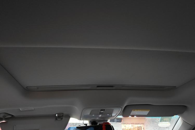 Used Roewe i6 New Energy 2017 45T Hybrid Connective Smart Luxury Edition Headliner