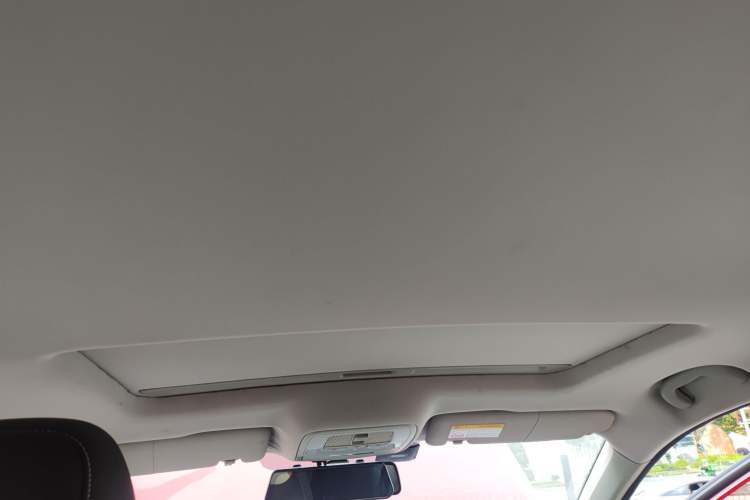 Used Roewe i6 New Energy 2017 45T Hybrid Connect & Smart Enjoyment Edition Headliner