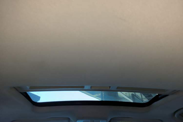 Used Roewe i6 New Energy 2017 45T Hybrid Connect & Smart Enjoyment Edition Headliner