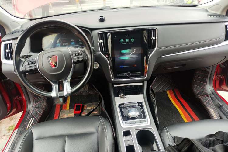 Used Roewe i6 New Energy 2017 45T Hybrid Connect & Smart Enjoyment Edition Interior 2