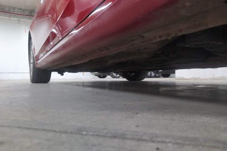 Used Roewe i6 New Energy 2017 45T Hybrid Connect & Smart Enjoyment Edition Left Side Sill