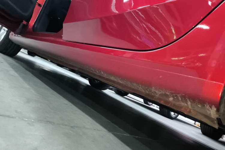 Used Roewe i6 New Energy 2017 45T Hybrid Connect & Smart Enjoyment Edition Left Side Sill