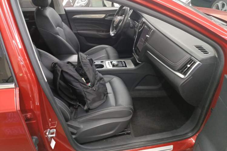 Used Roewe i6 New Energy 2017 45T Hybrid Connect & Smart Enjoyment Edition Right Front Seat