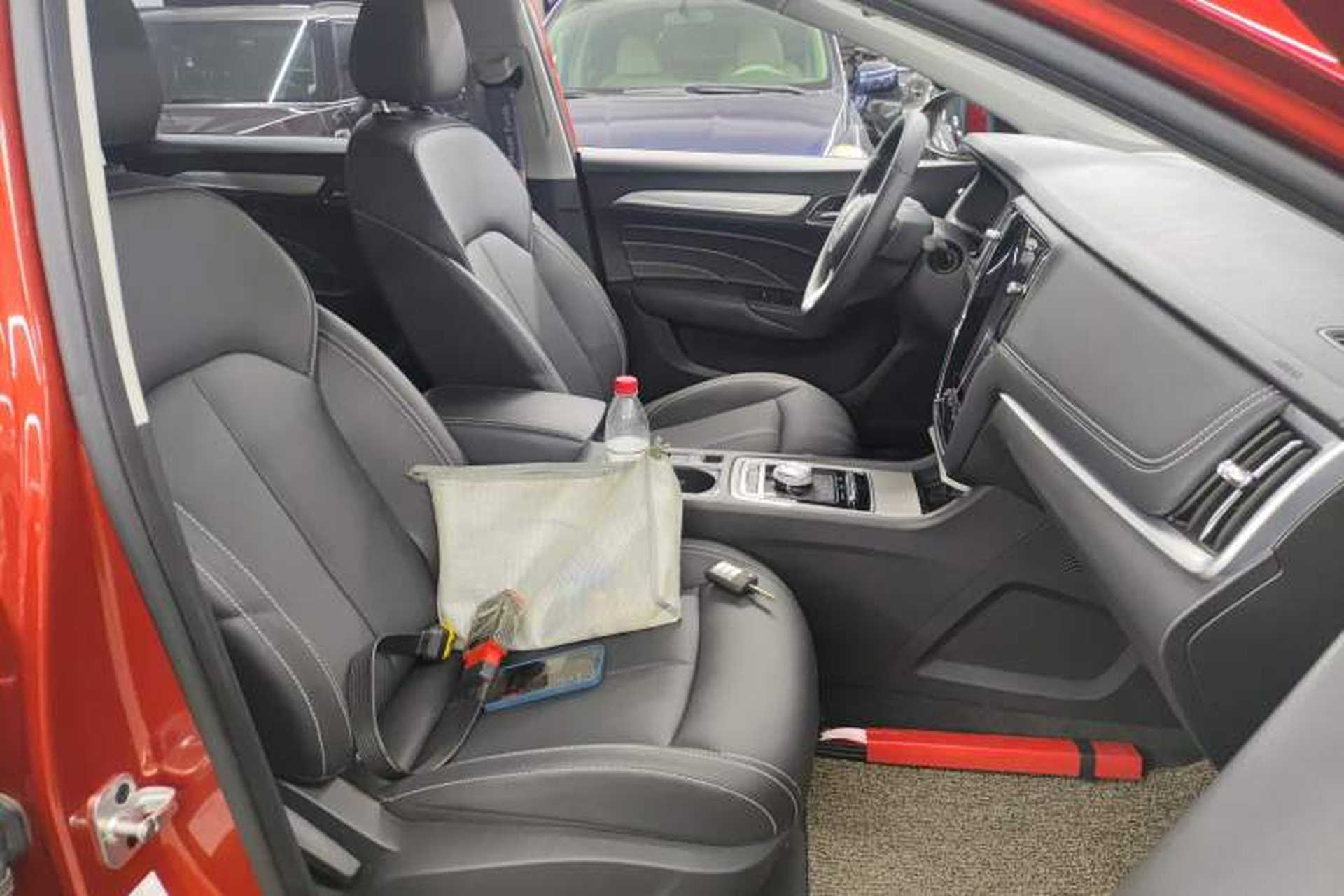 Used Roewe i6 New Energy 2017 45T Hybrid Connect & Smart Enjoyment Edition Right Front Seat