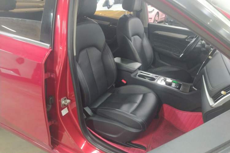 Used Roewe i6 New Energy 2017 45T Hybrid Connect & Smart Enjoyment Edition Right Front Seat