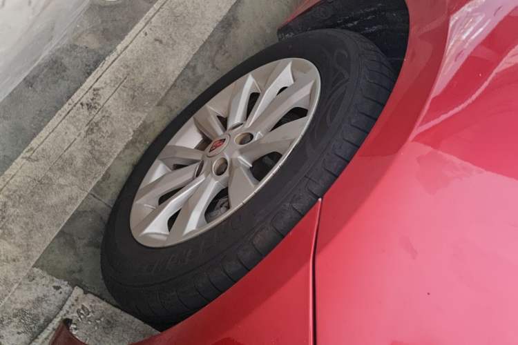 Used Roewe i6 New Energy 2017 45T Hybrid Connect & Smart Enjoyment Edition Right Front Wheel Hub